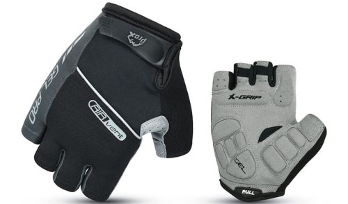 SELECTED czarne web.jpg