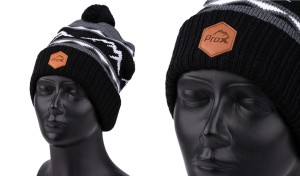 CZAPKA PROX ZIMOWA  Z EKOSKÓRĄ POMPON
